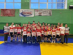 29 ноября 2025 г. в Центре тестирования ВФСК ГТО на базе нашей спортивной школы «Каскад» традиционно состоялся прием нормативов комплекса ГТО!